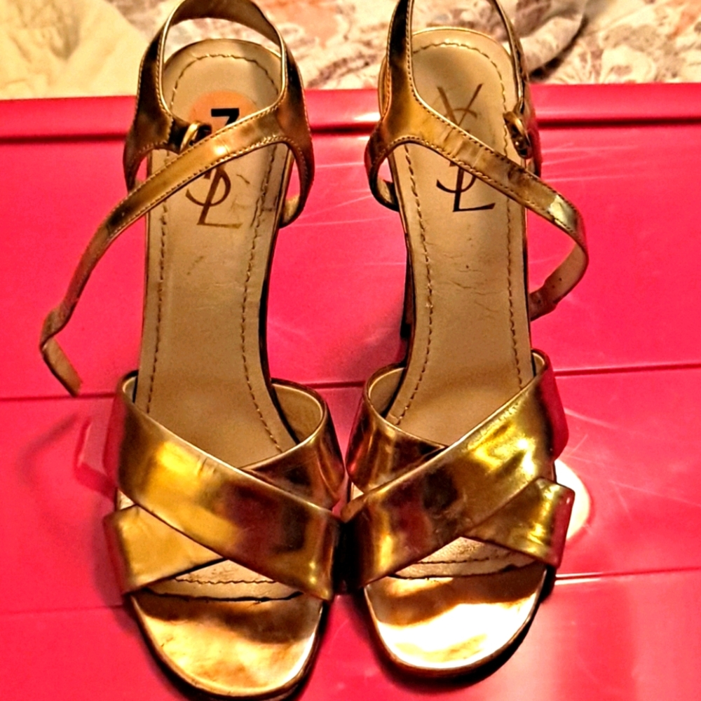 Yves Saint Laurent Heels